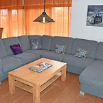 Schönes Mit Kamin Und Sauna Im Ostseebad * Sellin (Rugen)