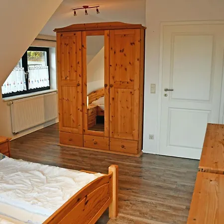 Schoenes Mit Kamin Und Sauna Im Ostseebad *