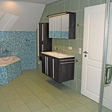 Schoenes Mit Kamin Und Sauna Im Ostseebad Appartement