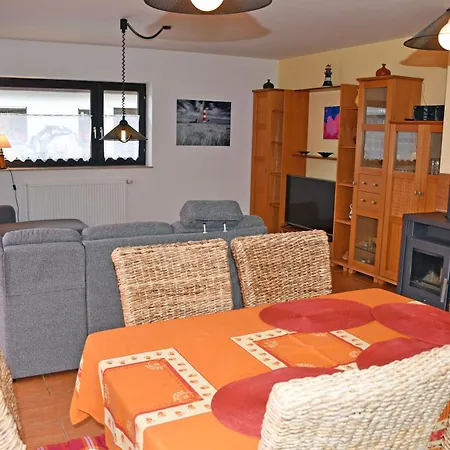 Schoenes Mit Kamin Und Sauna Im Ostseebad Appartement Sellin (Rugen)