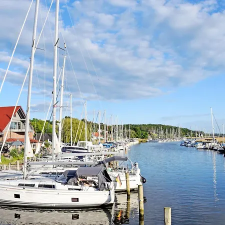 Appartement Schoenes Mit Kamin Und Sauna Im Ostseebad Sellin (Rugen)