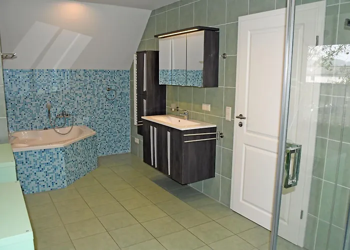 Schoenes Mit Kamin Und Sauna Im Ostseebad Lägenhet